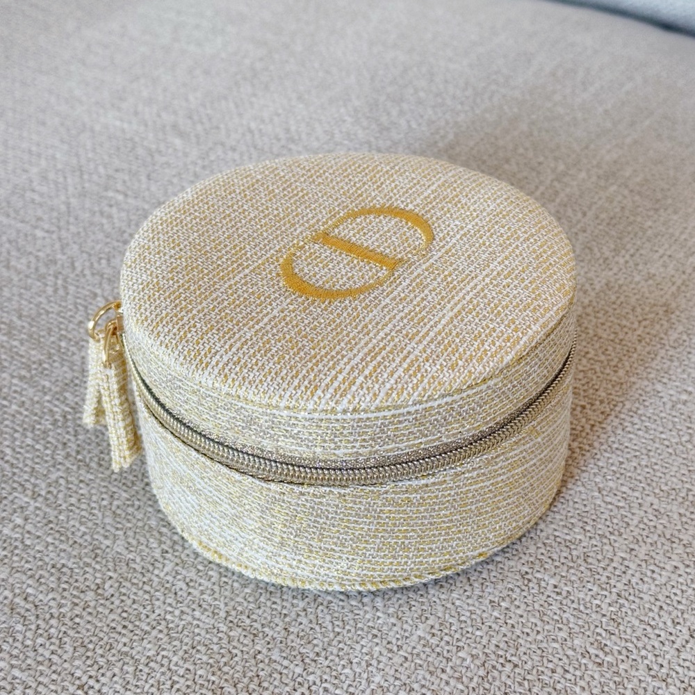 🪎Dior Beauty Gold Round Travel Jewelry Box